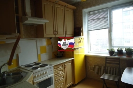 2-х комн мкр. Восточный 2а 7/9/54